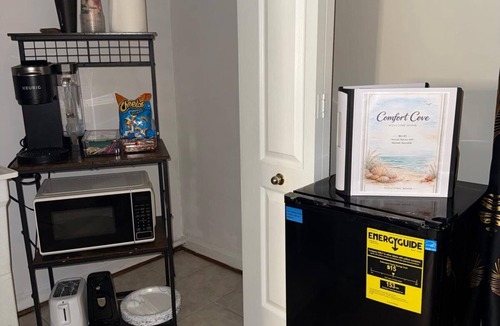 Reisterstown House | Newly Renovated Cozy Basement w/Private Entrance