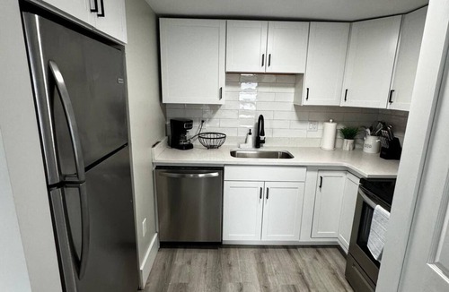 Concord Apartment | Newly Renovated Concord Unit