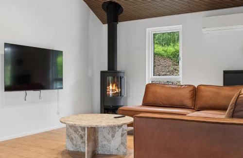Melby House | Newly Renovated Cottage With Sauna