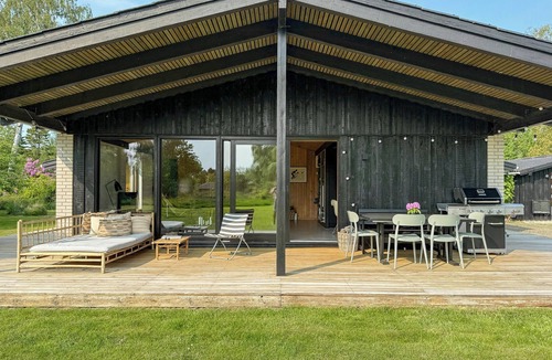 Gedesby House | Newly renovated holiday home by Gedesby beach