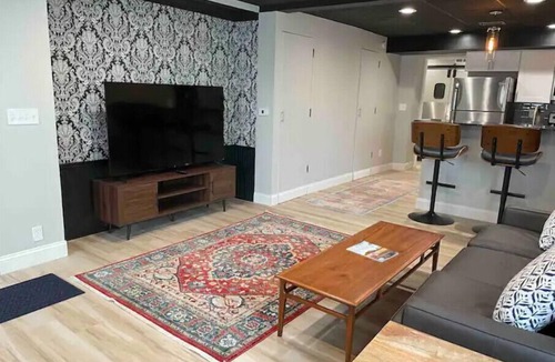 Allentown Apartment | Newly Renovated Downtown Gem!