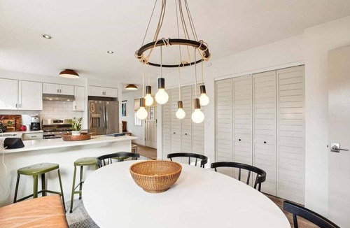 Downtown Cannon Beach House | Newly Renovated+Fire Table+Steps from Cannon Beach