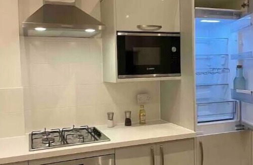 Ashtead Apartment | Newly renovated flat in Ahsteadnn