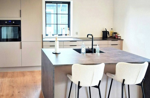 Gatten House | Newly renovated holiday home near HimmerLand