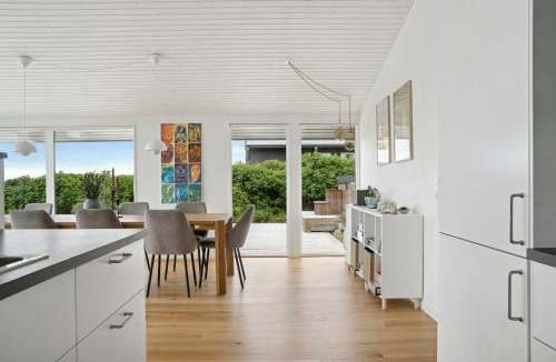 Ronde House | Newly Renovated Holiday Home With Aarhus Bay Views