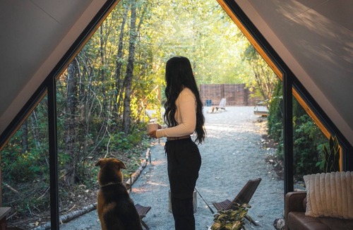 Skykomish Cabin | Newly Renovated/Hot Tub/Sauna/Fire Pit/A Frame/BBQ