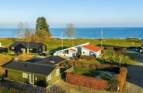 Frørup House | Newly renovated house close to beach
