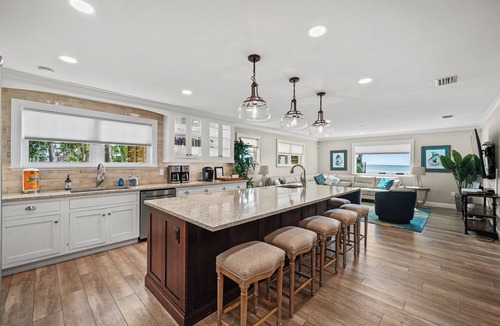 Port St. Joe House | NEWLY RENOVATED Luxury Bayfront 6 BR/5.5 BA Home