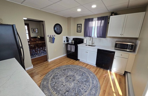 Baldwinsville House | Newly Renovated! Morris Guest House