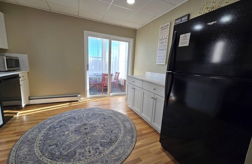 Baldwinsville House | Newly Renovated! Morris Guest House