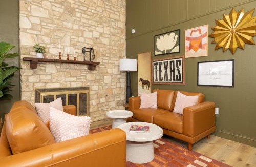 North San Antonio - SAT House | Newly Renovated Modern Retreat wPool Near Base