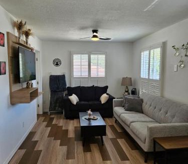 Oviedo Apartment | Newly Renovated Modern Studio
