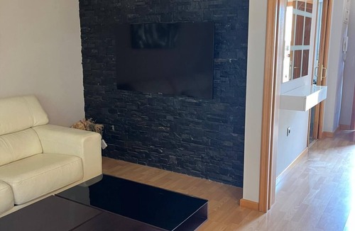 Polop House | Newly renovated modern townhouse (pet friendly)