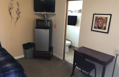 Fairmont Hotel | Newly Renovated Motel