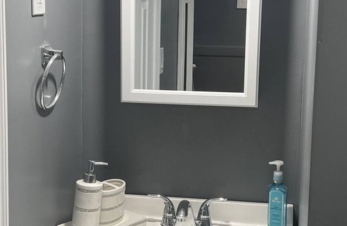 South Jamaica Apartment | Newly Renovated One Bedroom