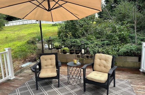 Westerly Cottage | Newly renovated private loft!