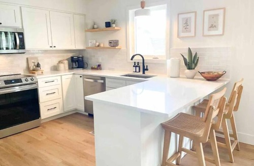 Greenville House | Newly Renovated, Quiet Home