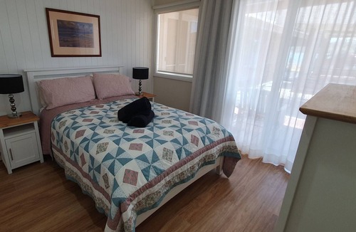 Dunbogan Apartment | Newly Renovated Riverfront Unit