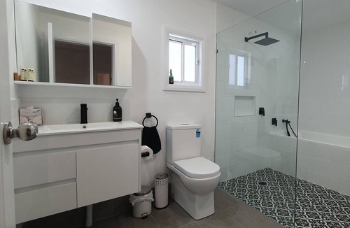 Dunbogan Apartment | Newly Renovated Riverfront Unit