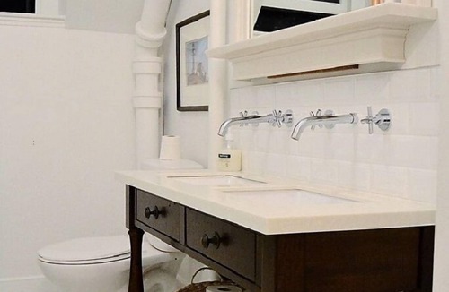 Hamilton House | Newly Renovated, Spacious Oceanfront Farmhouse