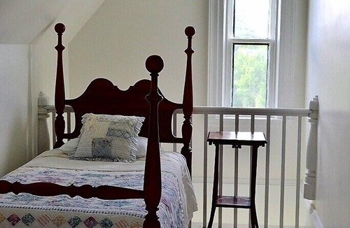 Hamilton House | Newly Renovated, Spacious Oceanfront Farmhouse