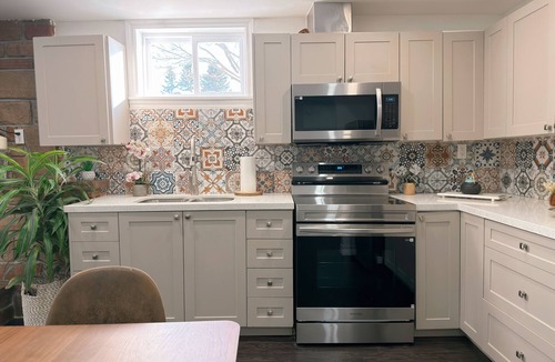 Newmarket House | Newly Renovated Spacious 2BR Home Near Yonge St