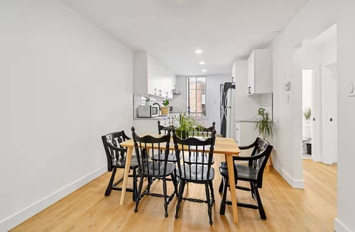 Rosemont-La Petite-Patrie Apartment | Newly Renovated, Spacious & Quiet 3 bedroom + Parking