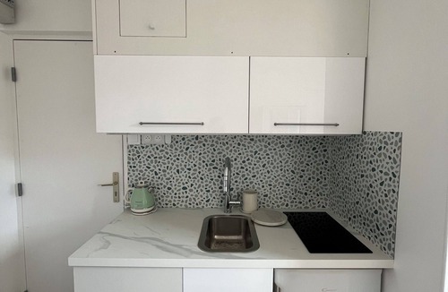 Parc-de-Montsouris Apartment | Newly renovated studio, artists' quarter!