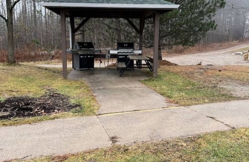 Oro-Medonte Apartment | Newly Renovated Suite @ Carriage
