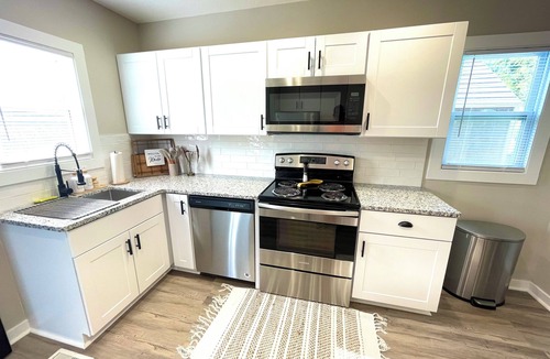 Wa Keeney Other | Newly renovated upper floor!