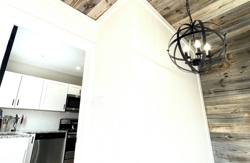 Wa Keeney Other | Newly renovated upper floor!