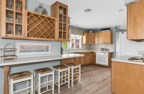 Avon House | Newly renovated upscale Beach House