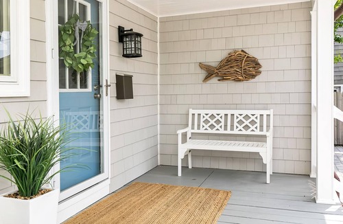 Avon House | Newly renovated upscale Beach House