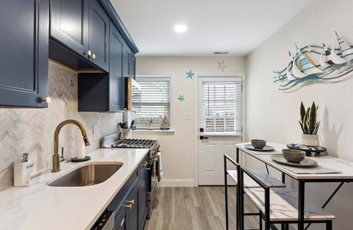 North Wildwood Condo | Newly Renovated 1 BR Condo in a Prime Location