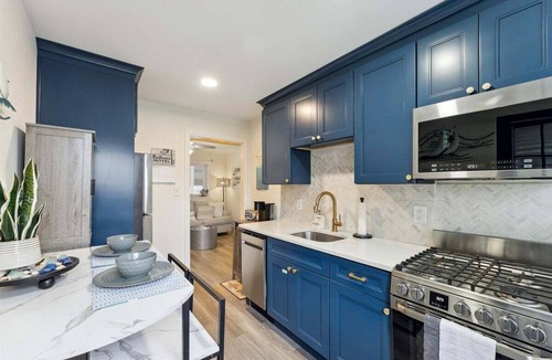 North Wildwood Condo | Newly Renovated 1 BR Condo in a Prime Location