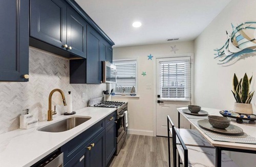 North Wildwood Condo | Newly Renovated 1 BR Condo in a Prime Location