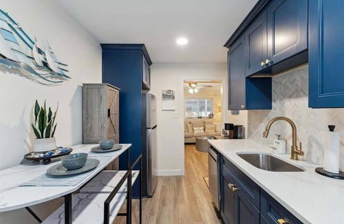 North Wildwood Condo | Newly Renovated 1 BR Condo in a Prime Location