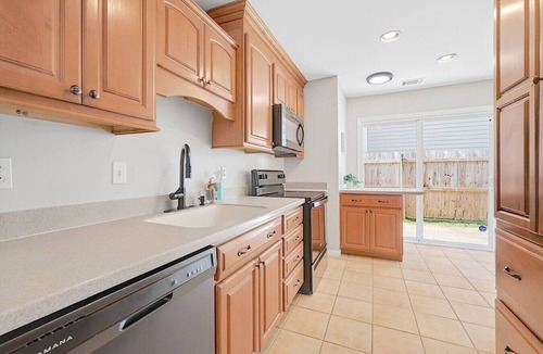 Norfolk - Virginia Beach House | Newly Renovated VB Retreat | Comfort & Space Home