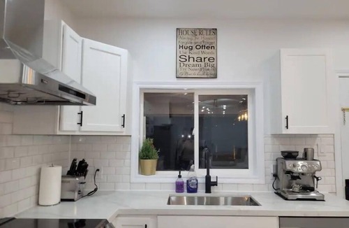 Frankford House | Newly renovated waterfront cottage in Quinte West