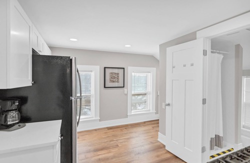 Geneva Condo | Newly Updated 3-Bedroom Loft in Downtown Geneva