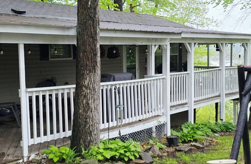 Bellmore House | Newly Updated Beautiful Lake Front Home