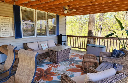 Bellmore House | Newly Updated Beautiful Lake Front Home