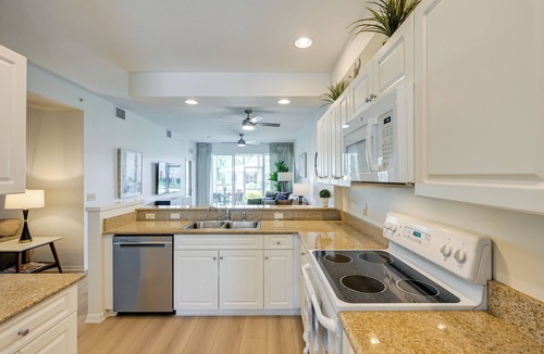 Naples Condo | Newly Updated Golf Villa w/Free Golf May-Oct