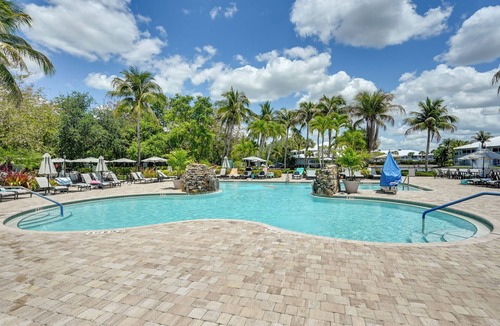 Naples Condo | Newly Updated Golf Villa w/Free Golf May-Oct