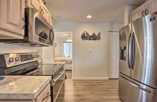 Kaiser House | Newly Updated in State Park - Large Patio & Pool
