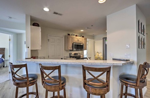 Kaiser House | Newly Updated in State Park - Large Patio & Pool
