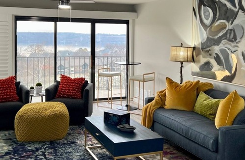 Afton Condo | Newly updated lakeside condo with view located within Shangri La!