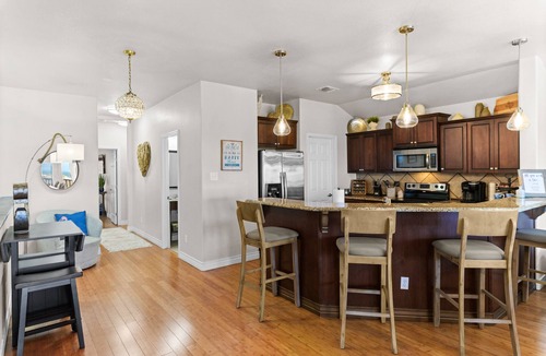 Corpus Christi House | Newly updated- Mermaid Cove, Padre Island -Whitecap Beach - Across the Gulf!
