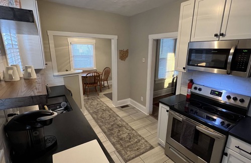 Weinland Park House | Newly Updated: Nearby Short North/OSU!
