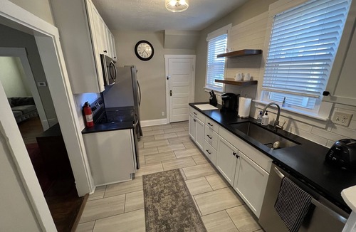 Weinland Park House | Newly Updated: Nearby Short North/OSU!